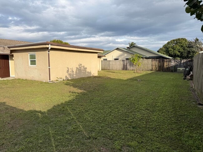 Building Photo - 4941 Marbella Rd N