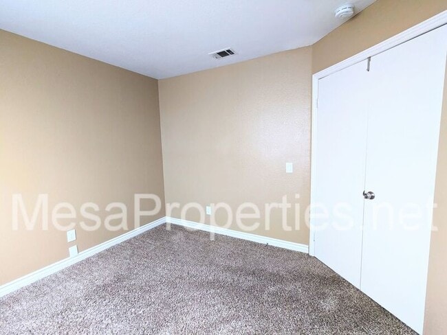 Building Photo - 14747 Amber Ct