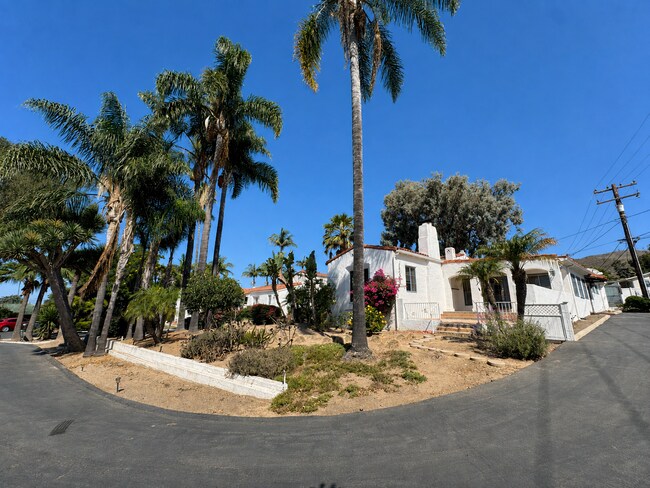 Building Photo - 352 Glen Ellen Dr