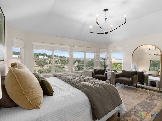 Building Photo - 321 Village View Dr