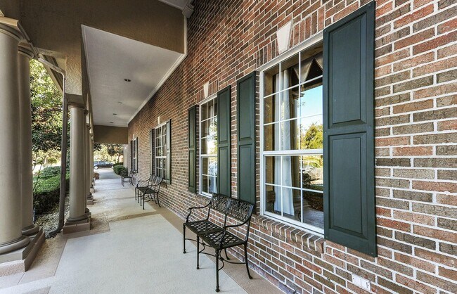 Building Photo - 2-bedroom condo - ground floor