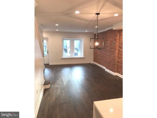 Building Photo - 126 N Wayne St