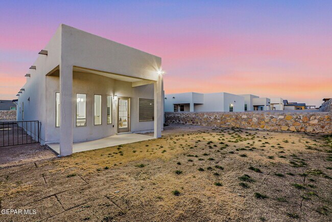 Building Photo - 13808 Paseo Sereno Dr