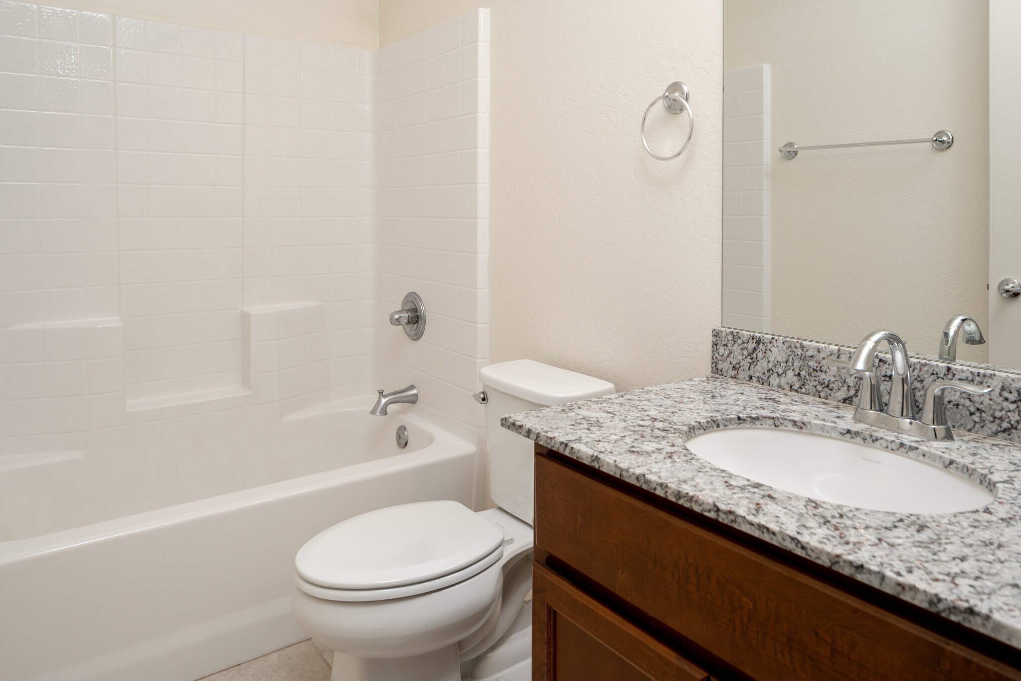 Building Photo - 2575 W Pollo Cir