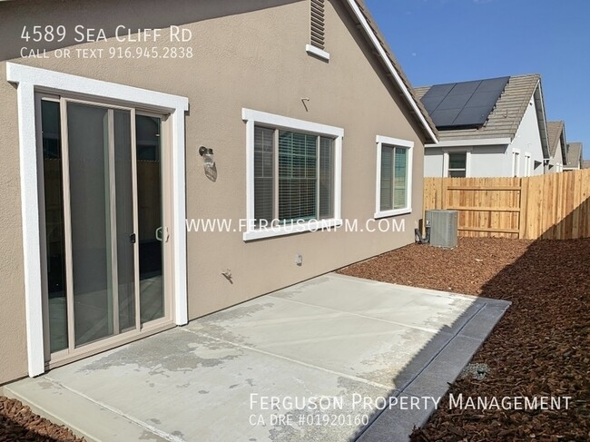 Building Photo - 4589 Sea Cliff Rd