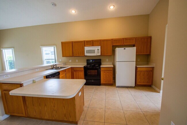 Building Photo - 421 Lockbreeze Dr