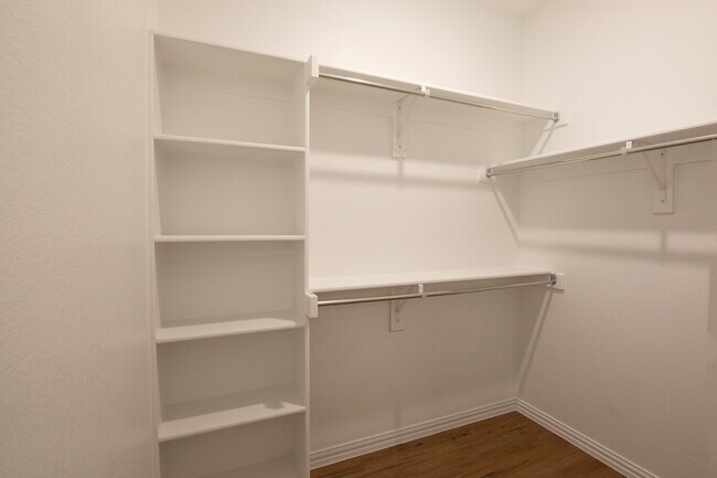 Building Photo - 178 Northwestern Ave