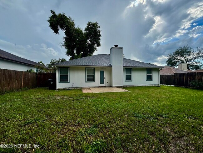 Building Photo - 3018 Hickory Glen Dr