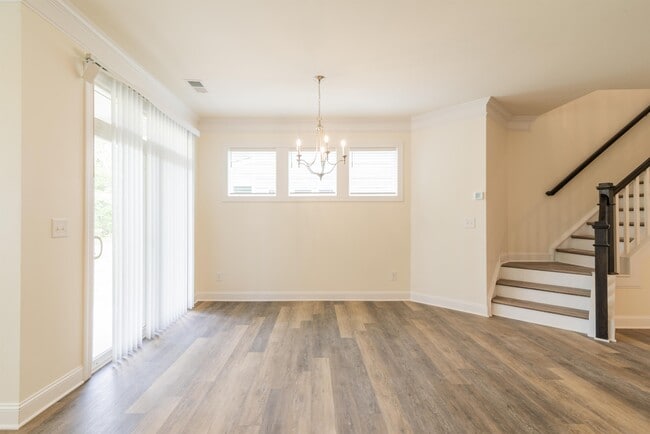 Building Photo - 2148 Bexar Trl