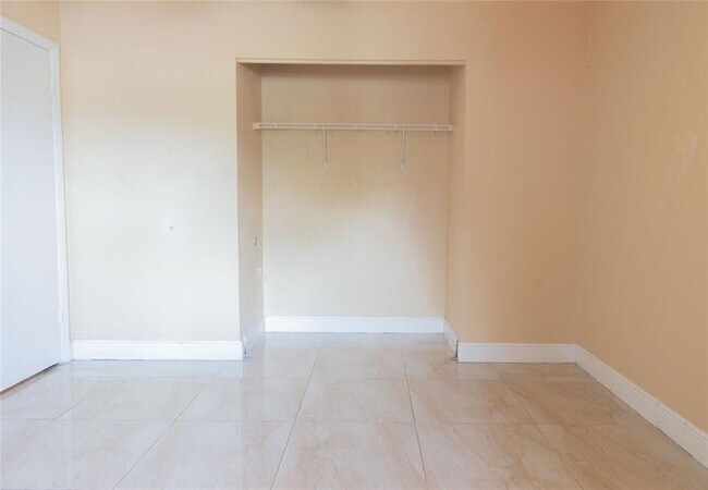 Building Photo - 7480 NW 37th Ct