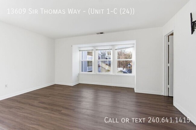 Building Photo - 13609 Sir Thomas Way