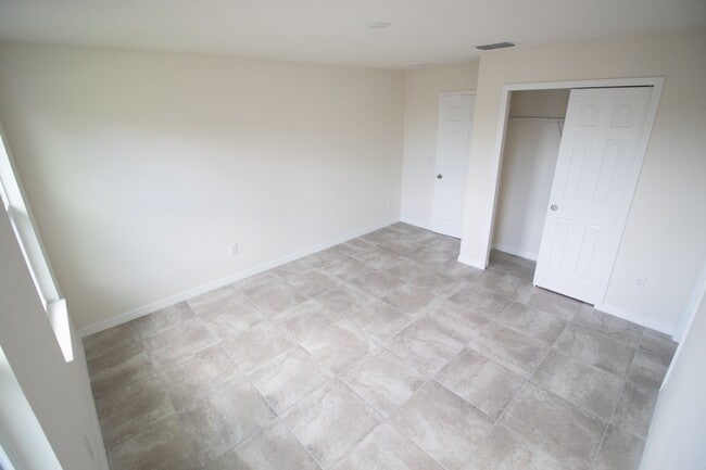 Building Photo - 2470 Avian Loop