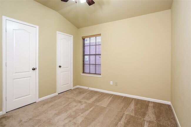 Building Photo - 2907 Crestbrook Bend Ln