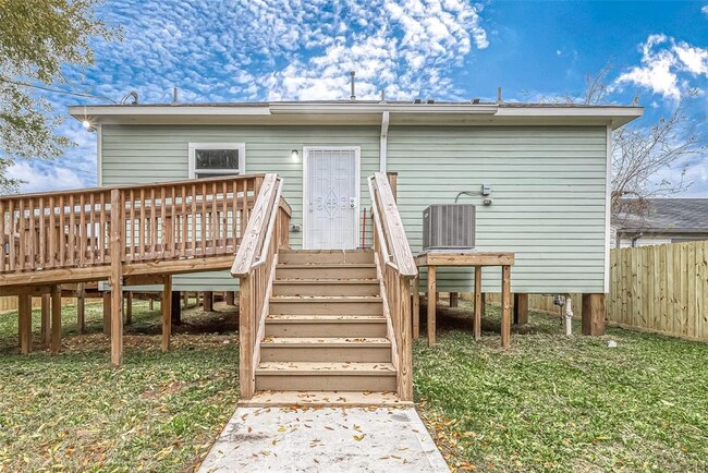 Building Photo - 4813 Palisade Dr