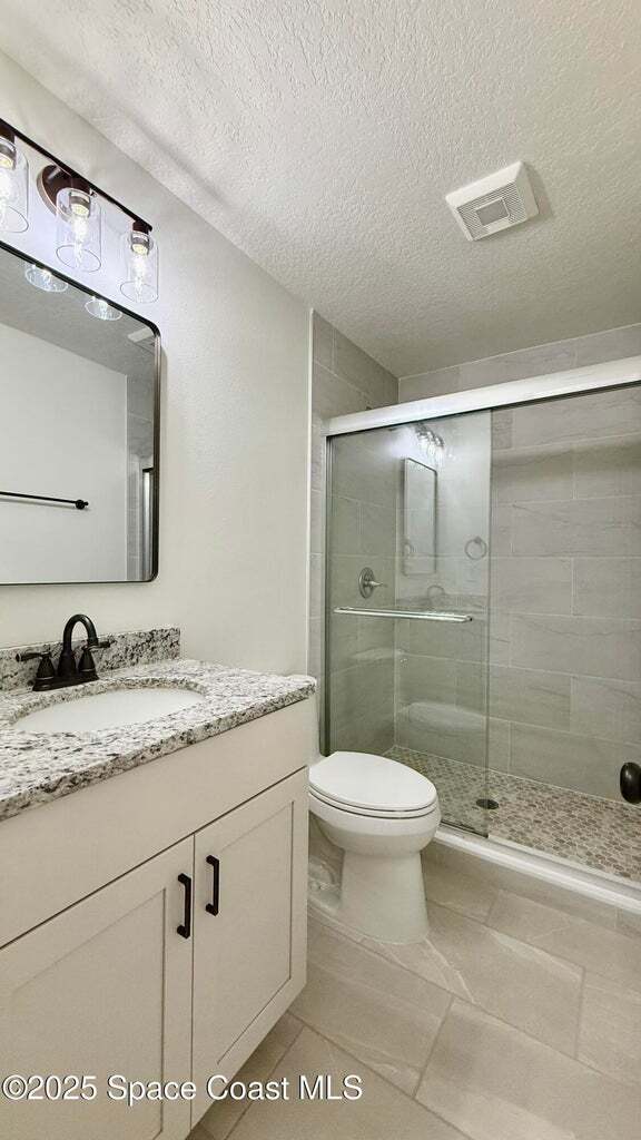 Building Photo - 104 Cherry St