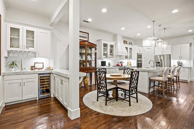 Building Photo - 6432 Del Norte Ln