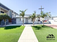 Building Photo - 1415 Centinela Ave
