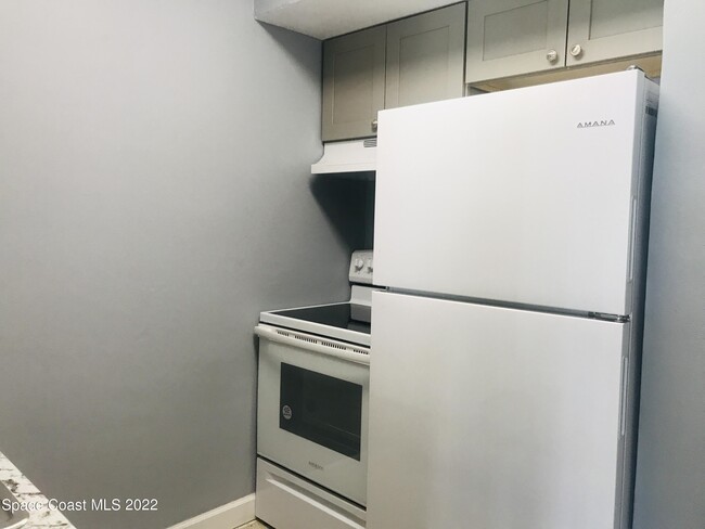 Building Photo - 250 N Banana River Dr