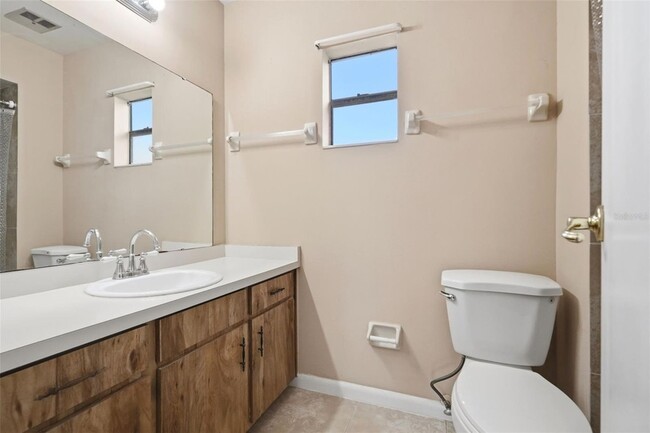 Building Photo - 754 Summerland Dr