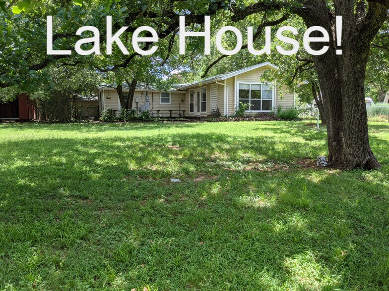 Building Photo - 7472 Love Cir