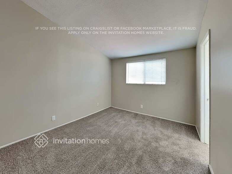 Building Photo - 27210 Marchland Ave