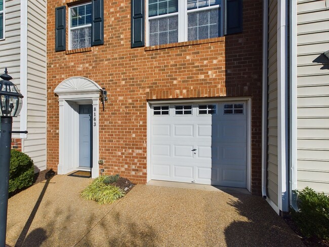 Building Photo - Beautiful 4 Bedroom 2.5 Bath Townhome in M...