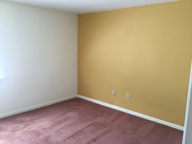 Building Photo - 2 BEDROOM 2 BATH CONDO ON 2ND FLOOR AT MYR...