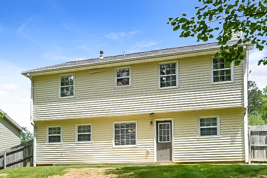 Building Photo - 824 Overlook Trail