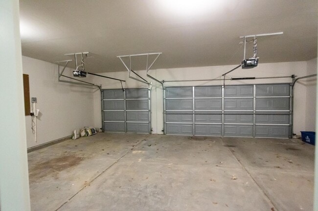 Building Photo - 1115 Dietrich Ln