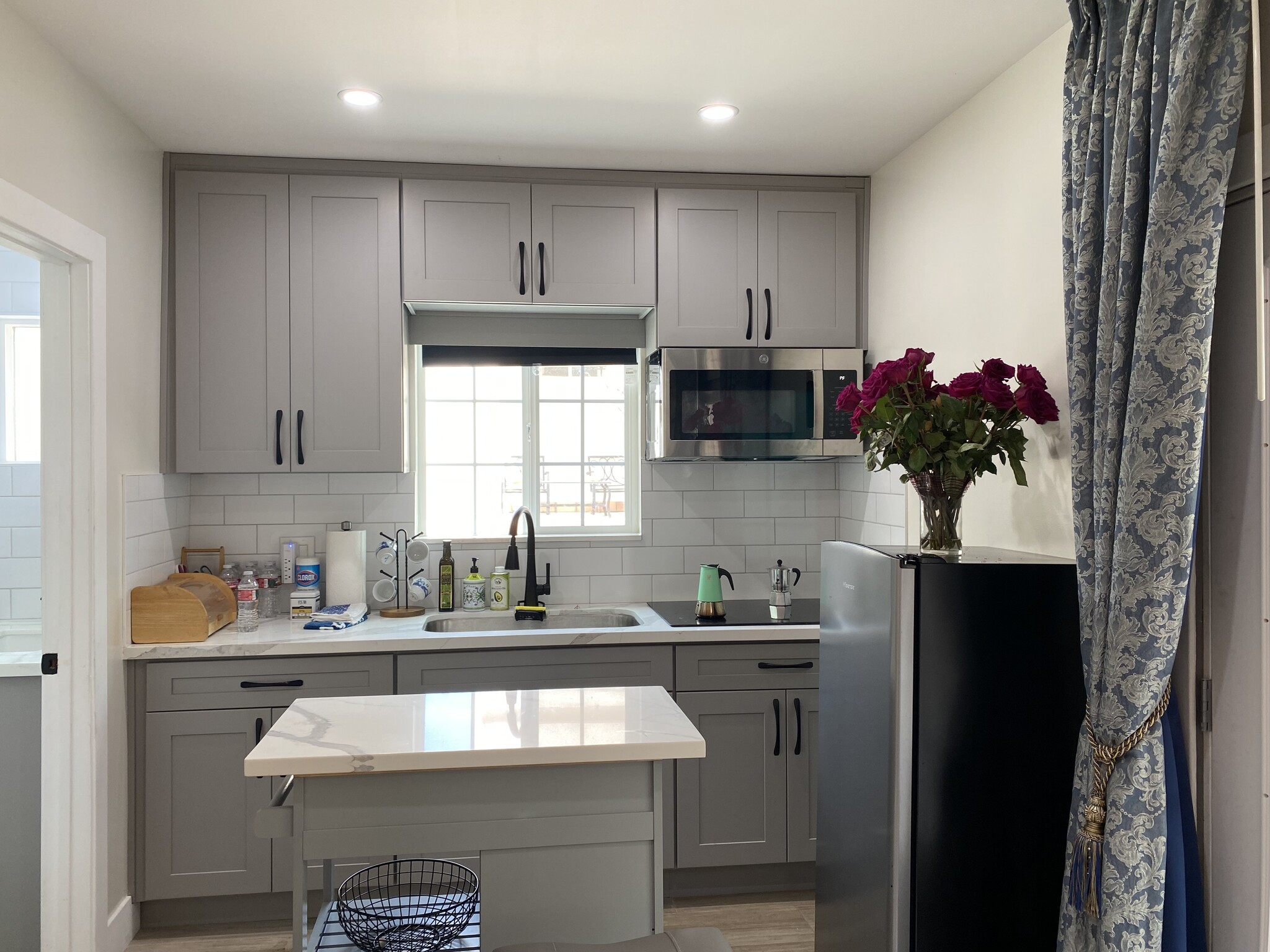Kitchen - 4420 W 63rd St