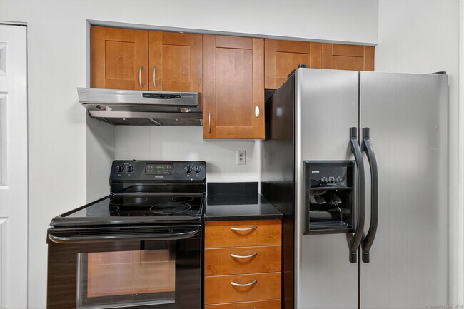 Building Photo - 128 Conestoga Way