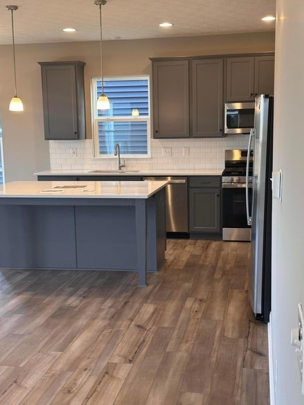 Building Photo - 2027 Aerotrain Ct N