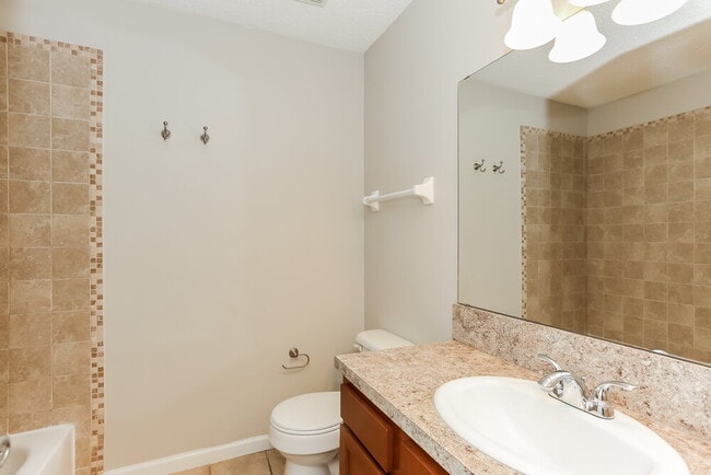 Building Photo - 12327 Sondra Cove Ct