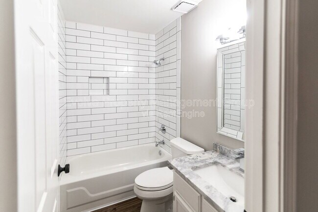 Building Photo - 779 Dogwood Cove