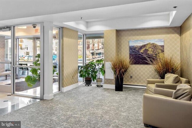 Building Photo - 266 Carson Terrace