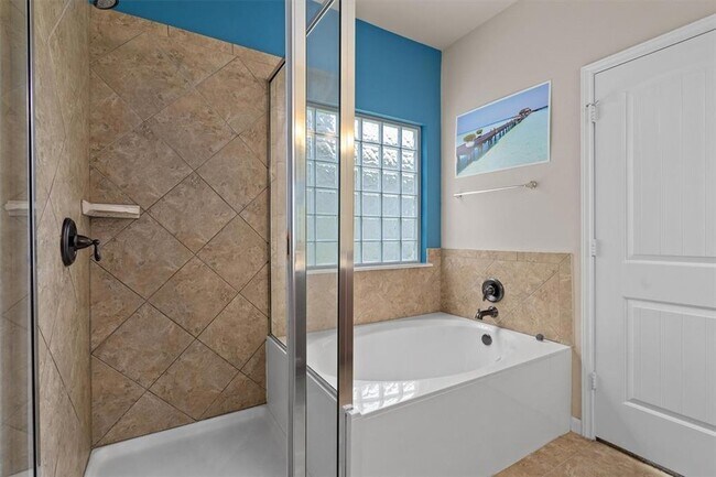 Building Photo - 8540 White Ibis Dr