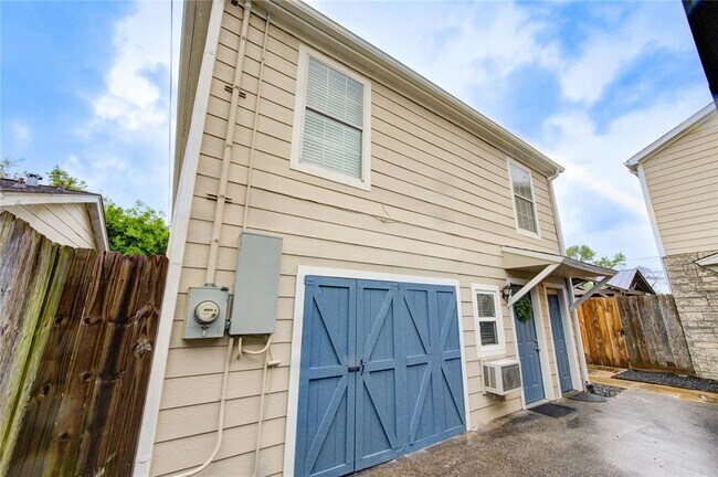 Building Photo - 5205 Irvington Blvd