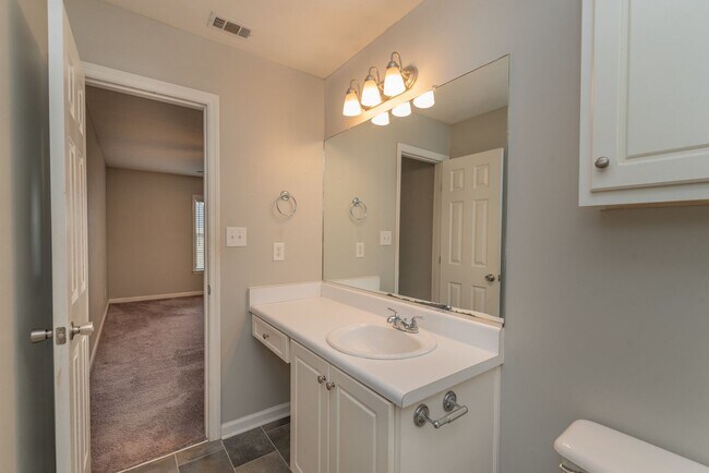 Building Photo - $1,525- 2 Bed/2 Bath house for rent in West Augusta, Total Electric!