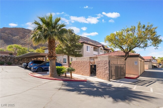 Building Photo - 3325 Cactus Shadow St