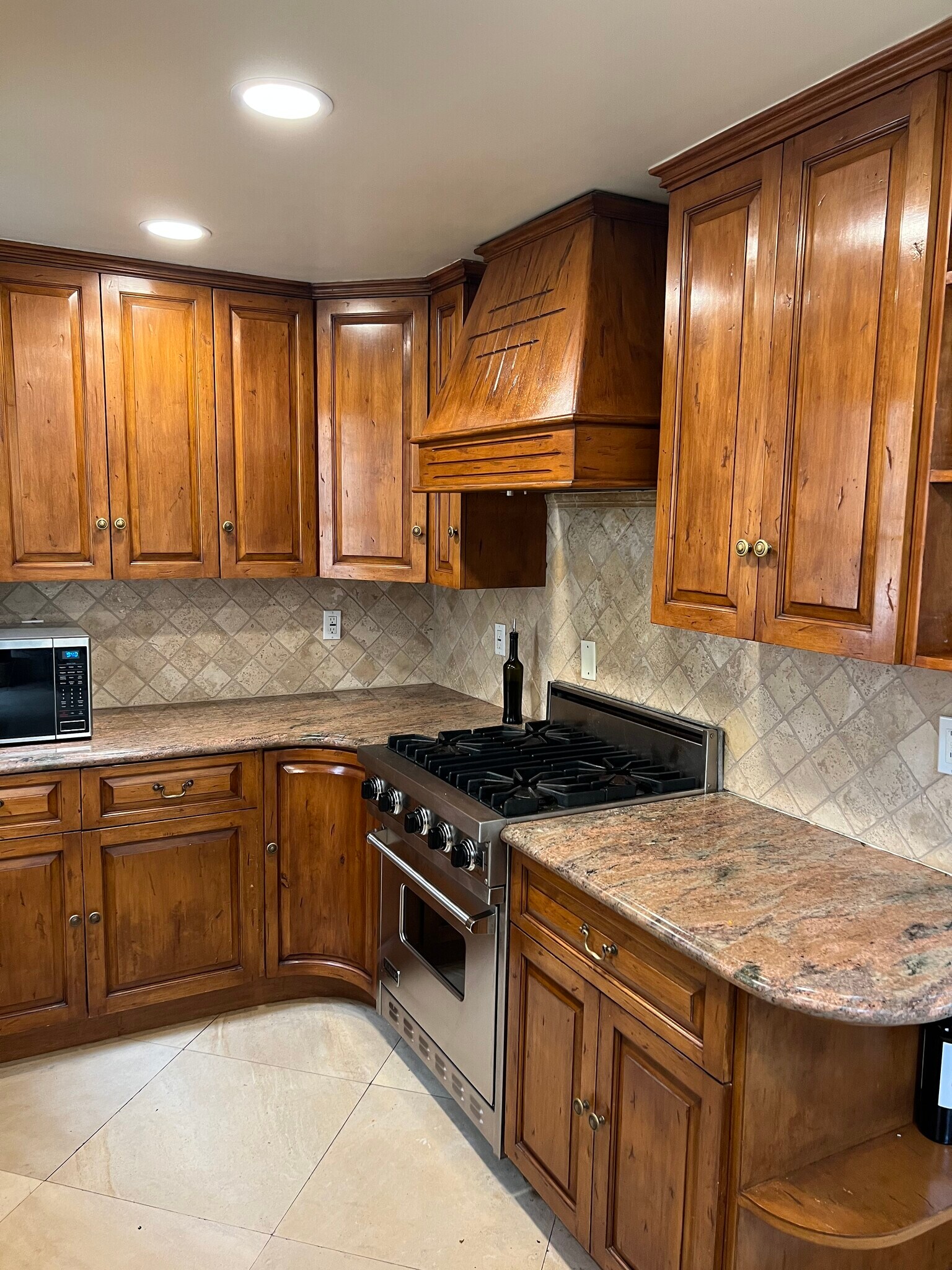 Building Photo - 1027 10th St