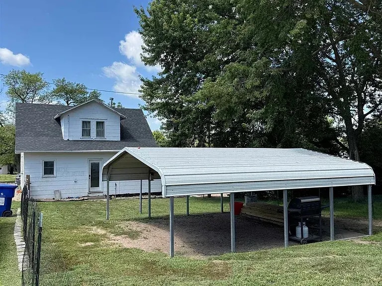 Building Photo - 331 S Polk St