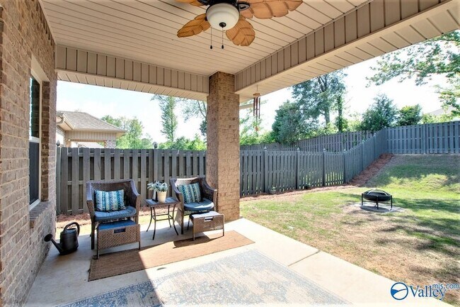 Building Photo - 155 Grey Fawn Trail