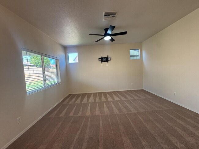 Building Photo - 1258 Questa Ct