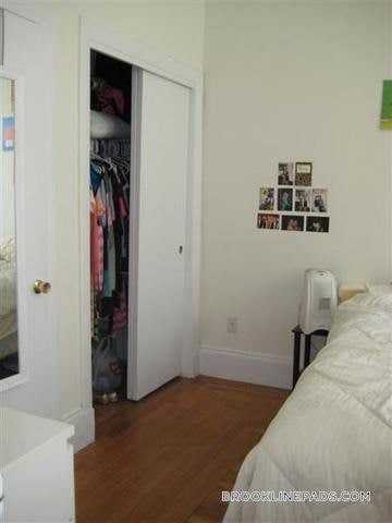 Building Photo - 1539 Beacon St