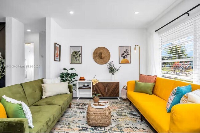 Building Photo - 9134 Reed Dr