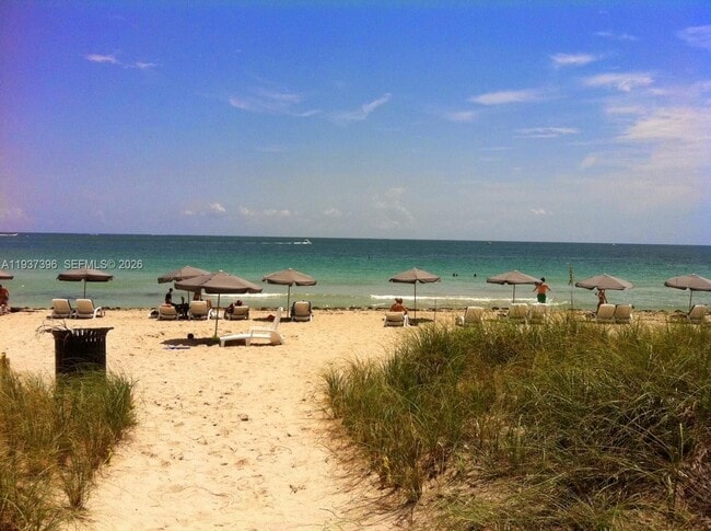 Building Photo - 10275 Collins Ave