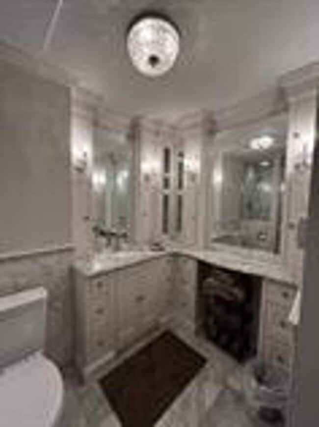 Building Photo - Beautiful Fifteenth floor Furnished one Bedroom with Views