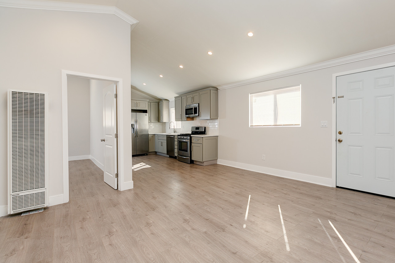 Building Photo - 3244 Chapman St