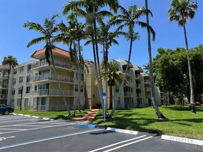 Building Photo - 13100 SW 92nd Ave