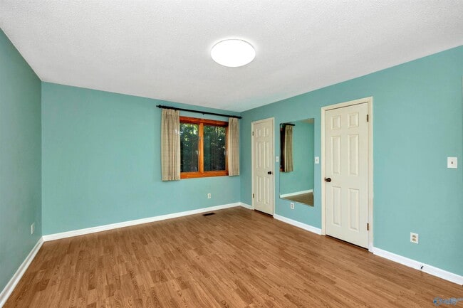 Building Photo - 286 Springhill Rd NW